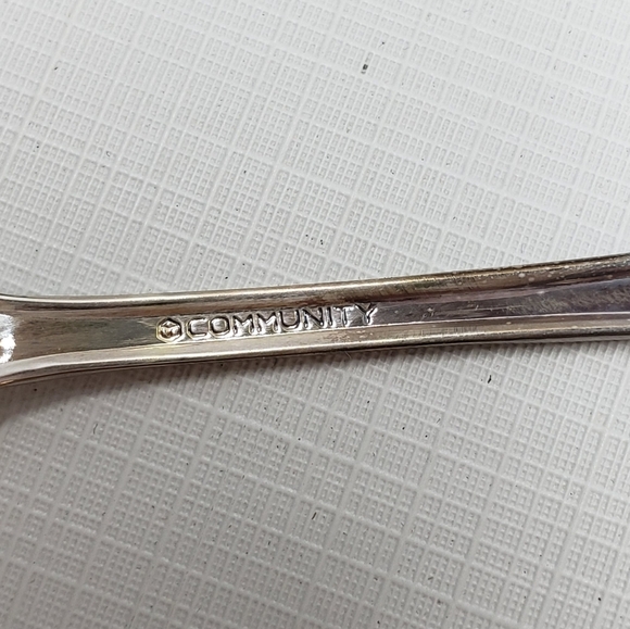 Oneida Community Silver Plate Baby Bear with Spoon and Fork in Box - Picture 6 of 11